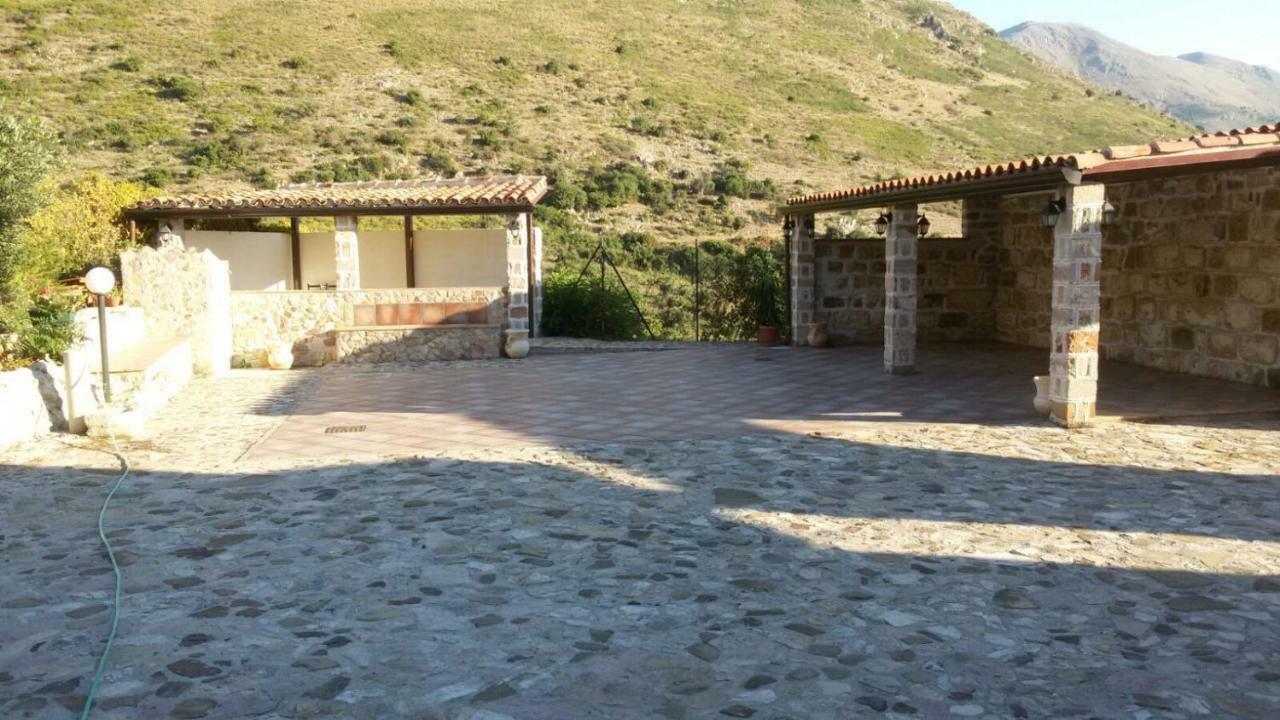 Case Susinna Torretta Capaci Exterior photo